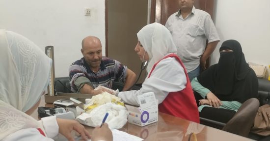 قافلة طبية ضمن 100 يوم صحة بشركة مياه الشرب بكفر الشيخ