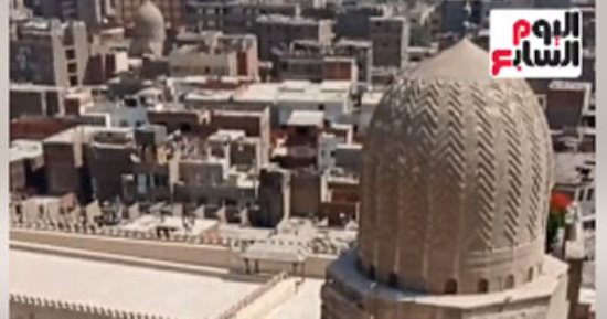 المكان ده كان "سجن".. وسبب عجيب لتحوله لأجمل مساجد القاهرة على الإطلاق 