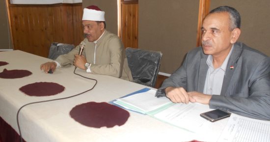 رئيس "سوهاج الأزهرية" يلتقى مسئولى مركز تلقى الطعون استعدادا لإعلان نتائج الثانوية