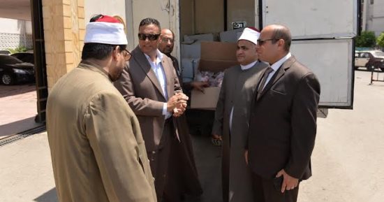 محافظ الدقهلية يشهد استلام 2 طن لحوم أضاحى لتوزيعها على الأسر الأولى بالرعاية