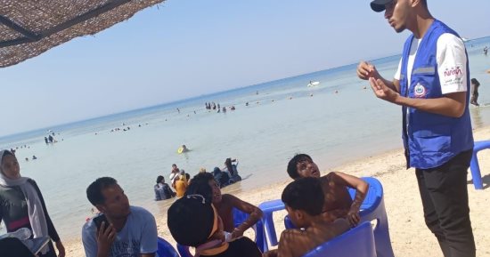 انتظام العمل بـ "100 يوم صحة" بمدن البحر الأحمر.. الكشف على 17 ألف و516 شخص منذ بداية الحملة.. تضم برامج صحية مختلفة تستهدف جميع فئات المجتمع.. التنسيق مع ادارة الشواطئ والاندية المختلفة للاستفادة جميع المواط