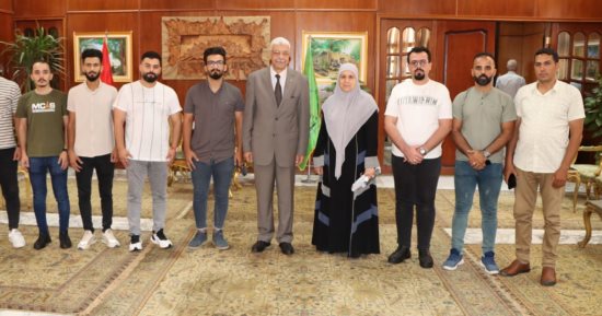 رئيس جامعة المنوفية يستقبل طلاب الجامعات العربية الوافدين من العراق