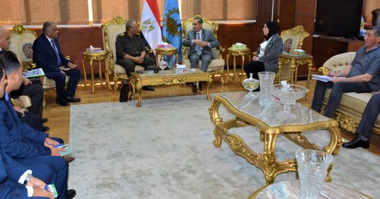 محافظ الغربية يستقبل رئيس الشركة الوطنية للبترول لبحث سبل التعاون 