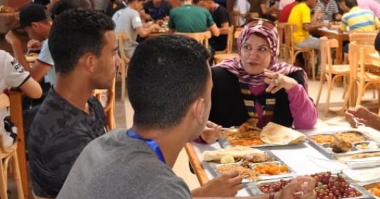 رئيس جامعة كفر الشيخ يشارك فى المعسكر الدائم بمصيف بلطيم