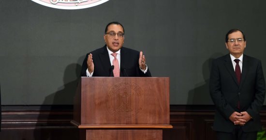 رئيس الوزراء: تشكيل لجنة أزمة مركزية لمتابعة تنفيذ قرارات ترشيد الكهرباء يوميا