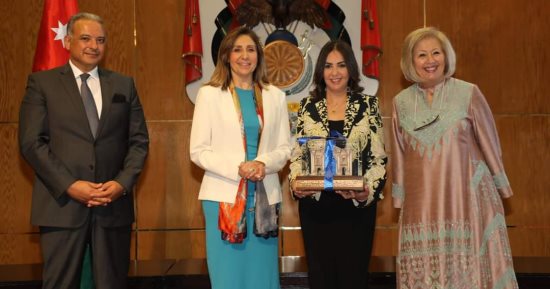 وزيرة الثقافة ونظيرتها الأردنية تشهدان تكريم عدد من المبدعين المصريين والعرب ‏