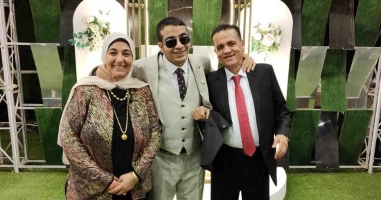 الثالث على الثانوية الأزهرية مكفوفين: أمى كانت تسجل لى المنهج وأبى يوصلنى للدروس