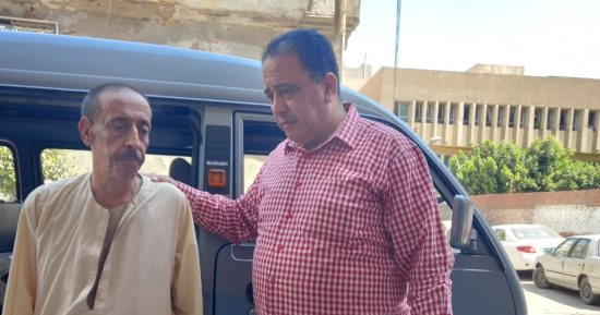 التدخل السريع ينجح فى إنقاذ مواطن بلا مأوى يفترش الطريق السريع بطنطا