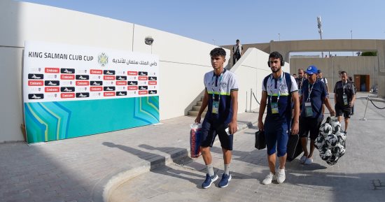 وصول لاعبى الاتحاد المنستيرى ستاد الملك فهد قبل مواجهة الزمالك.. صور