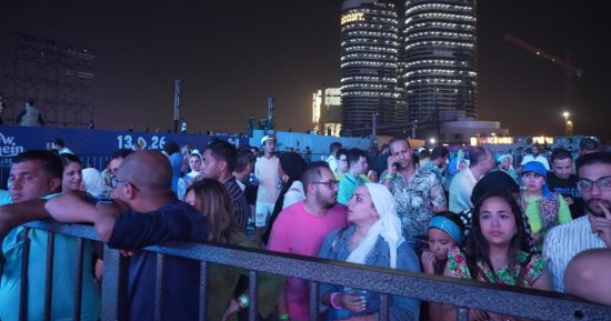 بدء توافد الجمهور على حفل راغب علامة ونانسى عجرم بمهرجان العلمين