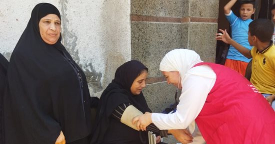 "صحة كفر الشيخ" تنظم قوافل متحركة بالقرى ضمن حملة 100 يوم صحة.. صور