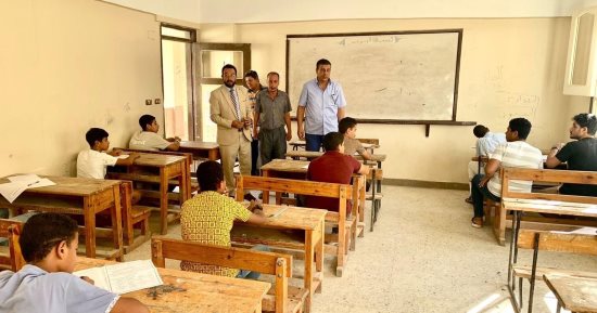 طلاب الدبلومات الفنية بشمال سيناء يؤدون امتحانات الدور الثانى 