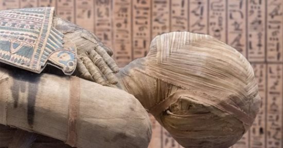 أغرب أشياء تم العثور عليها داخل الأهرامات.. منها نظام أمني مبكر