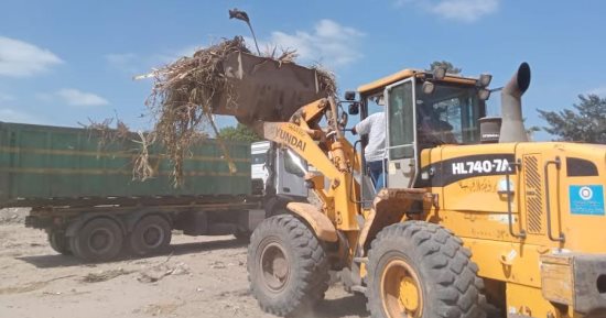 رفع 750 طن مخلفات من المقلب الوسيط فى حملة مكبرة بمصيف جمصة فى الدقهلية