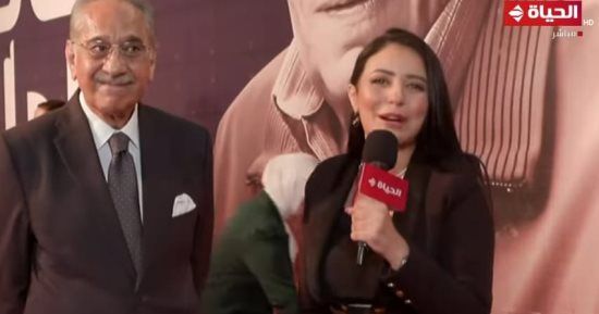 محمد أبو داوود: اشتغلت كل حاجة فى المسرح والحمد لله أكرم من بيتى