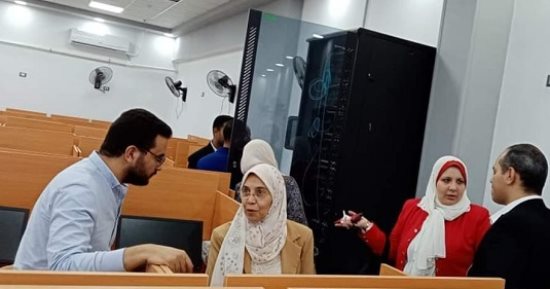 لجنة الأعلى للجامعات تشيد بمركز الاختبارات الإلكترونية فى جامعة بنى سويف