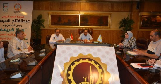 محافظ الغربية يناقش خطة رصف الطرق للعام الجديد.. اعرف التفاصيل