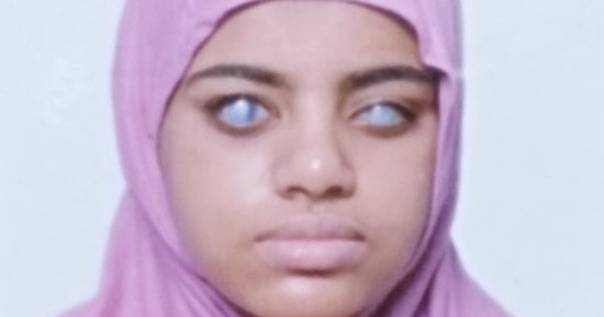 الأولى على الثانوية العامة "مكفوفين" تتمنى الالتحاق بالجامعة الأمريكية