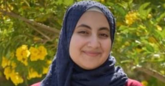 الثالثة على الثانوية العامة: "كنت بذاكر 45 دقيقة وأرتاح 10 دقائق"