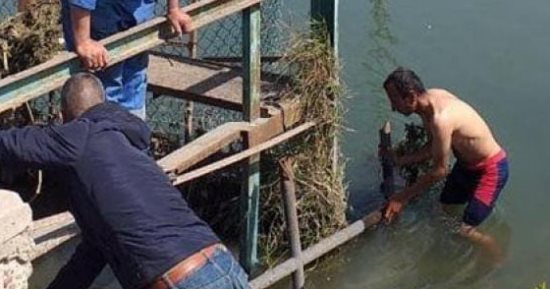 رئيس مياه القناة: مستمرون في تطهير مآخذ محطات الشرب بالسويس والإسماعيلية وبورسعيد