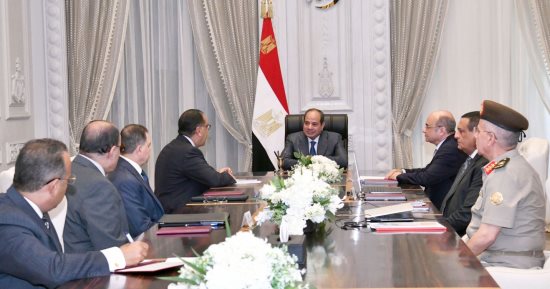 الرئيس السيسى يوجه بمتابعة جهود تقنين أوضاع المواطنين وإنهاء الاستيلاء على أراضى الدولة