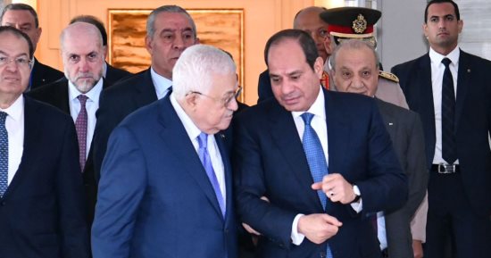 "أبو مازن" يشكر الرئيس السيسي على احتضان مصر التاريخى للقضية الفلسطينية