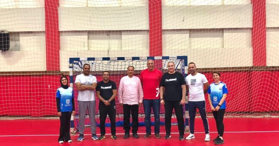 رئيس اتحاد اليد يزور معسكر منتخب الشابات استعدادا لبطولة أفريقيا بتونس