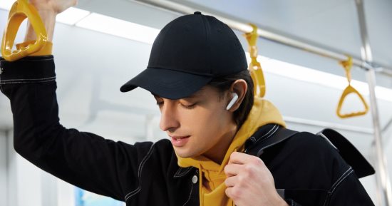 هواوي تقدم سماعات HUAWEI FreeBuds بتصميم أنيق ليلائم أسلوب حياتك اليومي