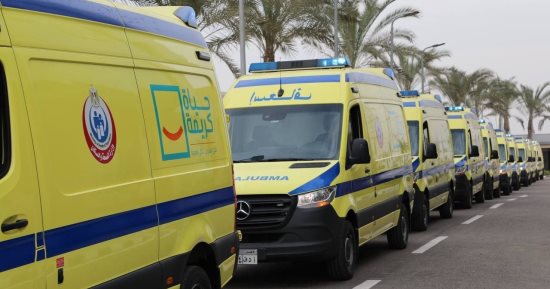 إصابة شخص صدمته سيارة أثناء عبوره طريق إسكندرية الصحراوى 