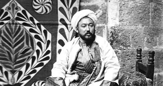 سعيد الشحات يكتب.. ذات يوم 1 أغسطس 1904.. المحكمة الشرعية تواصل نظر دعوى الشيخ السادات لبطلان زواج ابنته صفية ويتهم زوجها على يوسف بوضاعة الأصل
