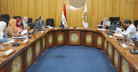 وزارة العمل تبحث سرعة إصدار الاستراتيجية الوطنية للتشغيل