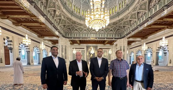 محافظ جنوب سيناء يزور عدة مقاصد سياحية بمسقط فى عمان.. صور