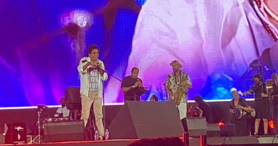 محمد منير من مهرجان العلمين: أنا كبير بجمهورى الراقى