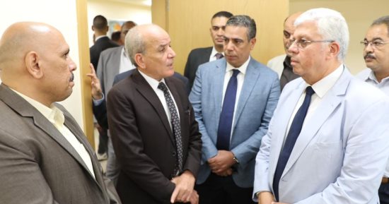 تنسيق الجامعات 2023.. وزير التعليم العالى يتفقد مكتب التنسيق الرئيسى بجامعة عين شمس ويوجه بالاهتمام بالرد على كل أسئلة الطلاب.. السيد عطا: مستعدون لاستقبال جميع الطلبة.. وجامعة القاهرة تؤكد جاهزية معامل التنسيق