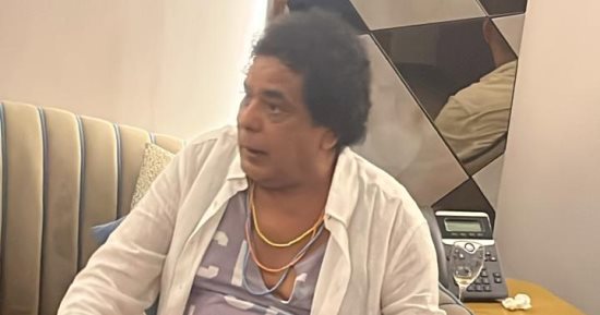 وفاة شقيقة الكينج محمد منير وتشييع الجثمان بعد صلاة الظهر بمسجد الحصرى