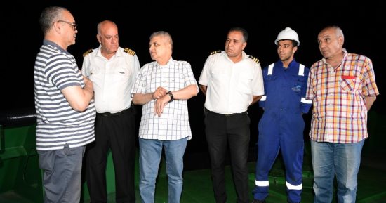 الفريق أسامة ربيع: تحديد موقع القاطرة الغارقة وانتظام الملاحة من تجاه الجنوب خلال الساعات المقبلة