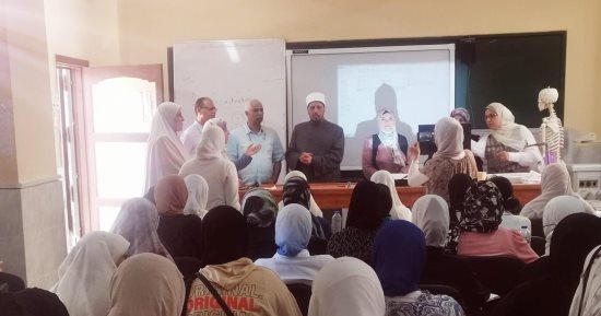 رئيس الإسكندرية الأزهرية يتابع "تنمية مهارات الطلاب فى اللغة الإنجليزية"