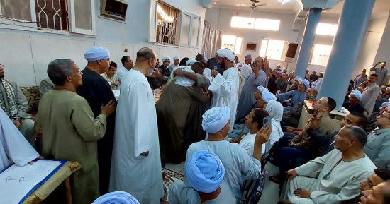 إنهاء خصومة ثأرية بين عائلتين دامت أكثر من 3 سنوات في العوامية بالأقصر.. صور