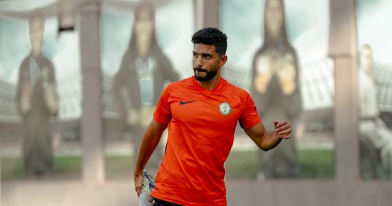 أيمن أشرف يترقب تحديد مصيره مع البنك الأهلى بعد تجميده فنيا
