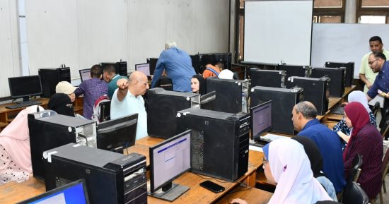 تنسيق الجامعات 2023.. إقبال على معامل التنسيق بجامعة القاهرة لتسجيل الرغبات