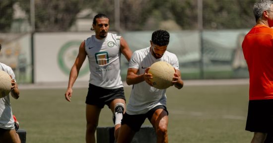 تألق أيمن أشرف ومدبولى فى تدريبات البنك الأهلى.. صور