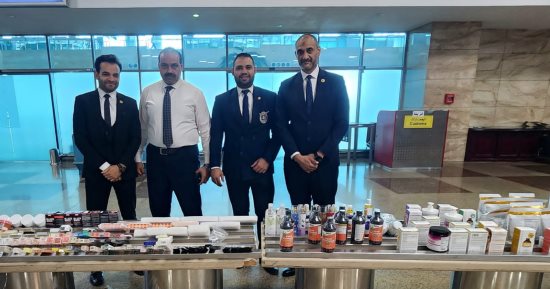 جمارك مطار القاهرة تضبط راكبة حاولت تهريب 211 عبوة مستحضرات تجميل