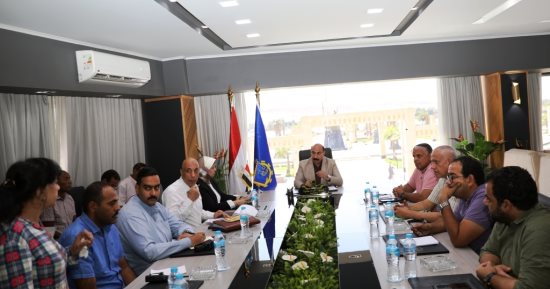 محافظ أسوان: تأهيل آبار الشلال للقضاء على مشاكل المياه الجوفية بخور عواضة