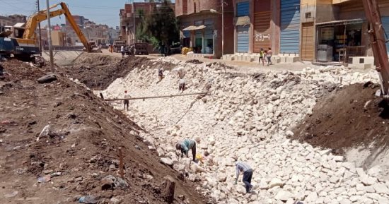تبطين الترع وحملات نظافة وإزالة إشغالات بعدد من مدن محافظة كفر الشيخ