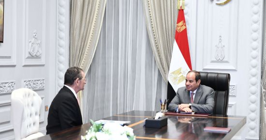 الرئيس السيسى يوجه بتعزيز دور صندوق "تحيا مصر" ودعم الفئات الأولى بالرعاية 