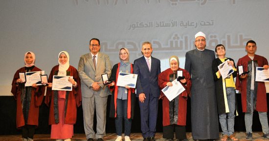 محافظ الغربية يشهد حفل تكريم الأوائل في مختلف المراحل التعليمية