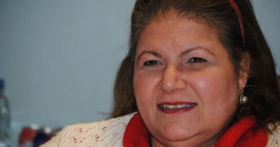 وصول جثمان الفنانة منحة زيتون إلى مسجد النور بالعباسية لأداء صلاة الجنازة