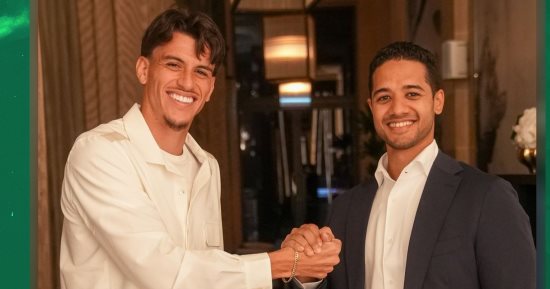 أهلى جدة السعودي يضم رسميا إيبانيز مدافع روما حتى 2027