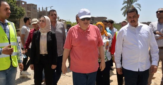 محافظ أسيوط يتفقد أعمال إنشاء المركز الطبى بقرية الشيخ شحاتة