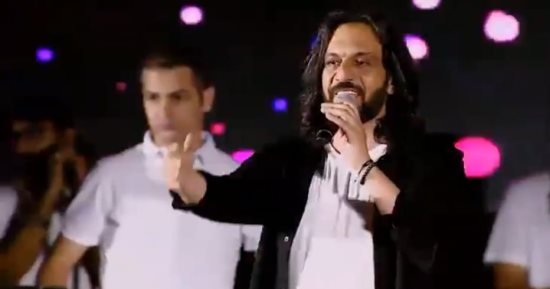 بهاء سلطان يتألق بحفل أسطورى فى مهرجان العلمين ويرفع شعار "كامل العدد"